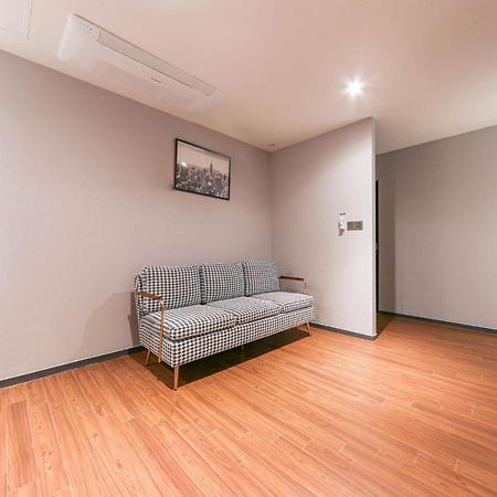 Pohang Brown Dot Hotel Екстериор снимка