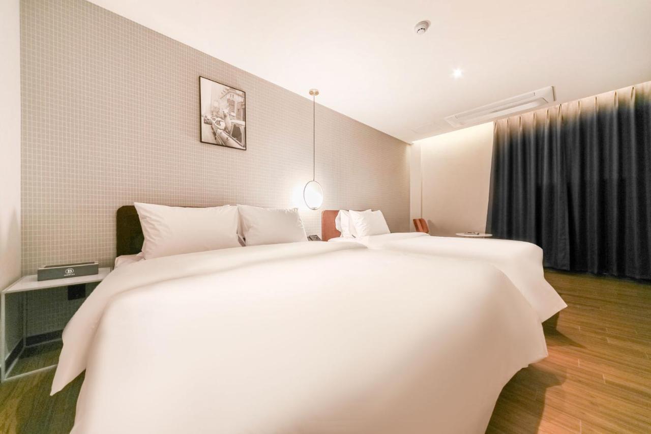 Pohang Brown Dot Hotel Екстериор снимка